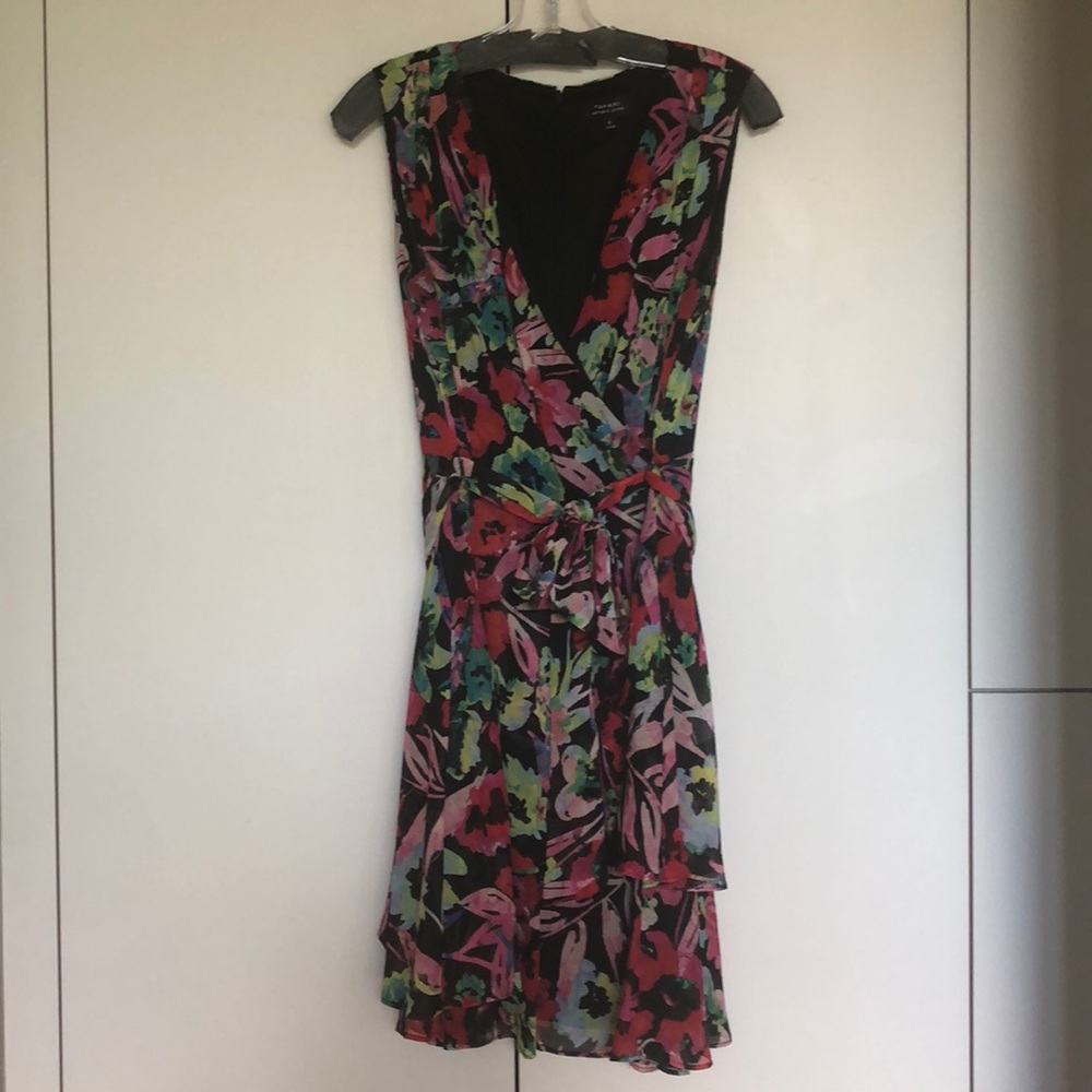 Floral v-neck Dress